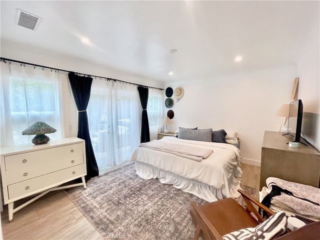 1001 8th Place, Hermosa Beach, CA 90254