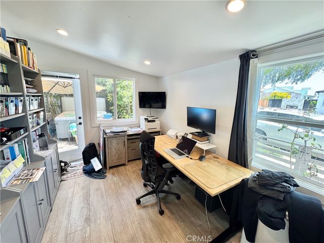 1001 8th Place, Hermosa Beach, CA 90254