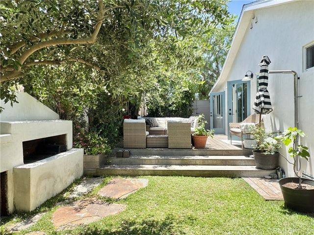 1001 8th Place, Hermosa Beach, CA 90254
