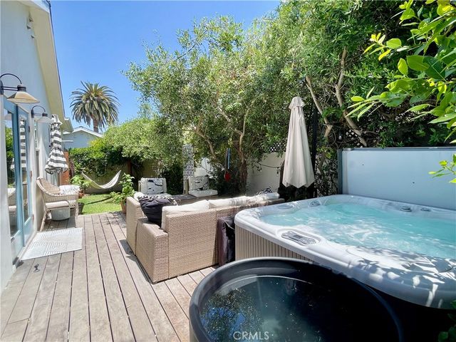 1001 8th Place, Hermosa Beach, CA 90254
