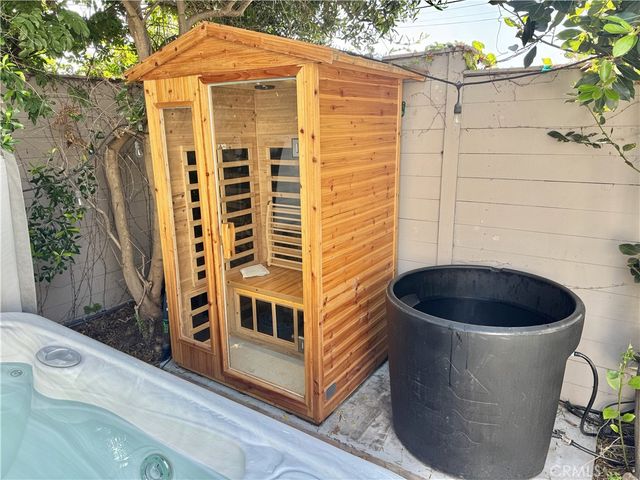 1001 8th Place, Hermosa Beach, CA 90254