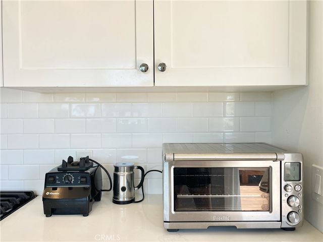 1001 8th Place, Hermosa Beach, CA 90254