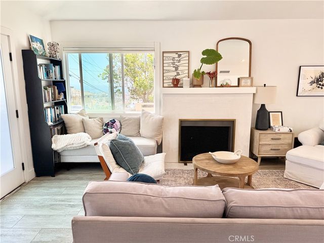 1001 8th Place, Hermosa Beach, CA 90254
