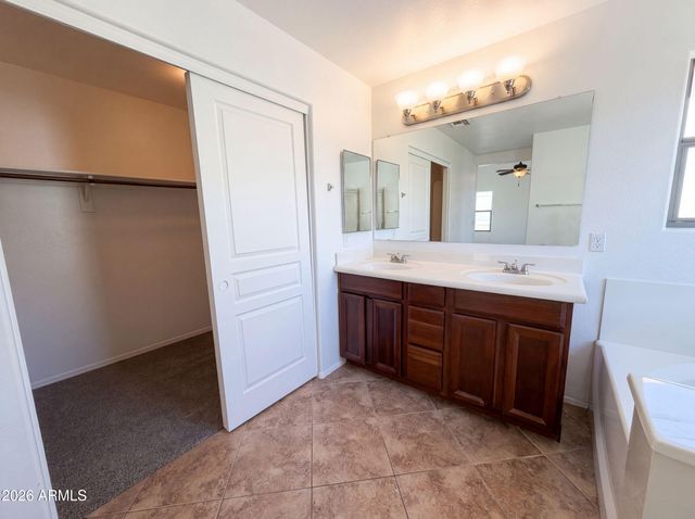3769 E FLAMINGO Way, Gilbert, AZ 85297