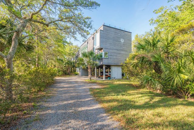 7965 Russell Creek Drive, Edisto Island, SC 29438