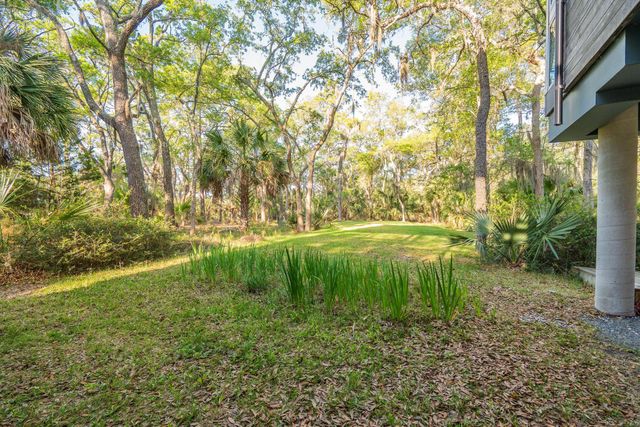 7965 Russell Creek Drive, Edisto Island, SC 29438