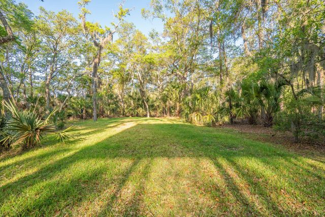 7965 Russell Creek Drive, Edisto Island, SC 29438