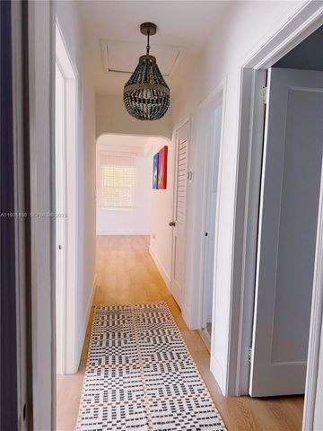 1075 NE 120th St, Biscayne Park, FL 33161