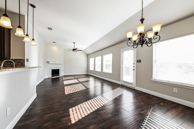 502 Dover Park Trail, Mansfield, TX 76063