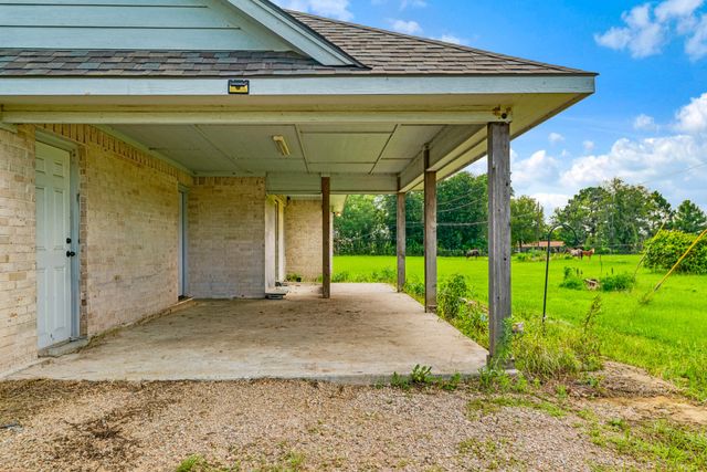 735 TODD Street, Blossom, TX 75416