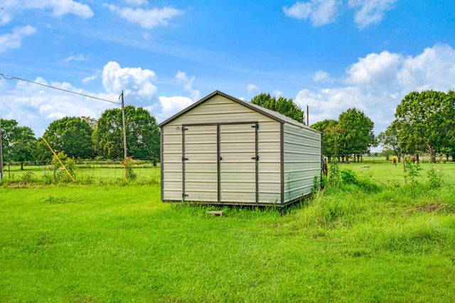735 TODD Street, Blossom, TX 75416