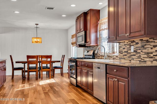 553 Vaughn Avenue, Forked River, NJ 08731