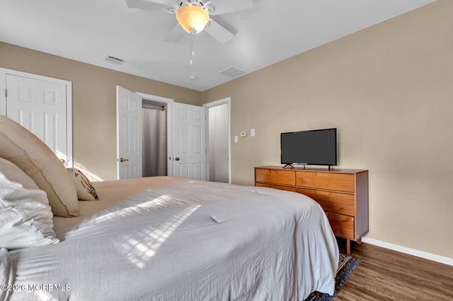 553 Vaughn Avenue, Forked River, NJ 08731