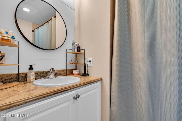 553 Vaughn Avenue, Forked River, NJ 08731