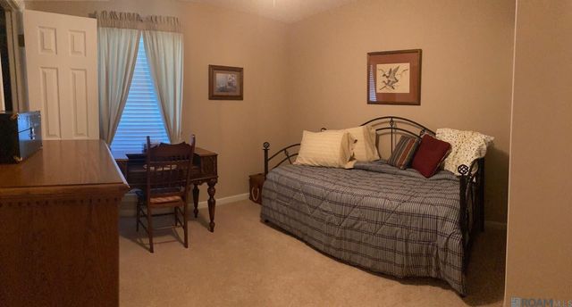 5242 River Meadow Dr, Baton Rouge, LA 70820