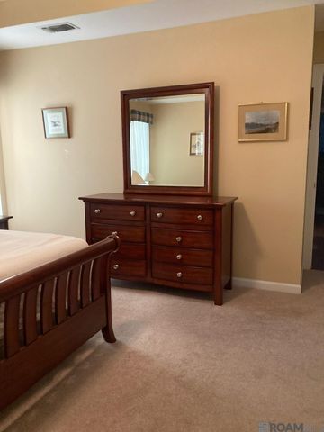 5242 River Meadow Dr, Baton Rouge, LA 70820