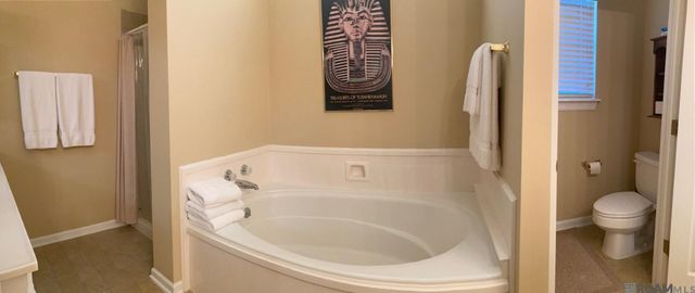 5242 River Meadow Dr, Baton Rouge, LA 70820