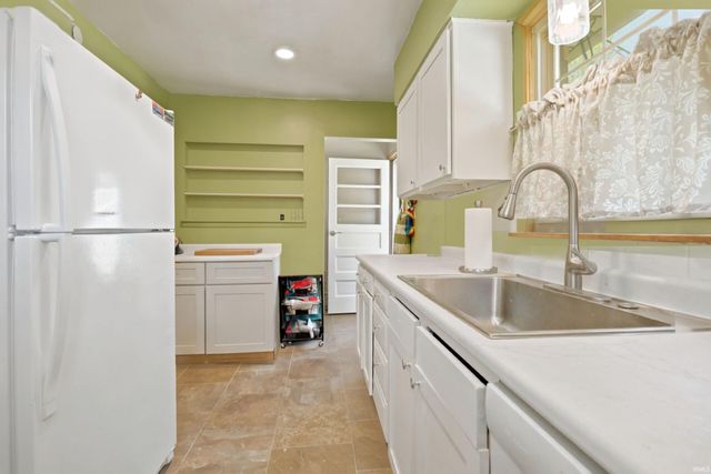 2116 Southeast Boulevard, Evansville, IN 47714