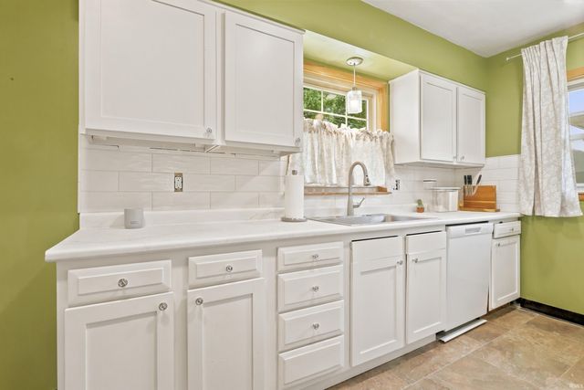 2116 Southeast Boulevard, Evansville, IN 47714