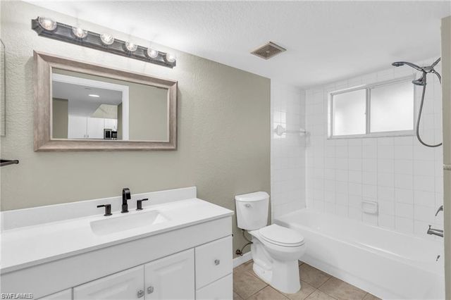 8271 Key Royal CIR 932, Naples, FL 34119