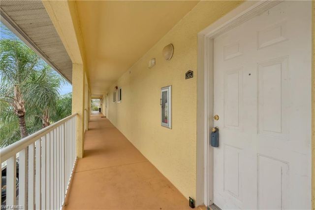 8271 Key Royal CIR 932, Naples, FL 34119