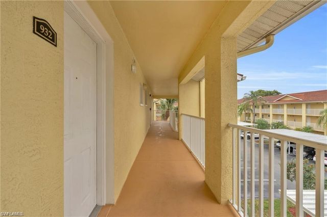8271 Key Royal CIR 932, Naples, FL 34119