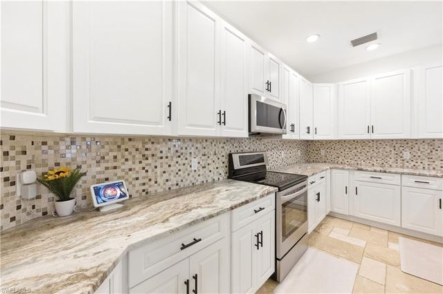 415 Crossfield CIR 81, Naples, FL 34104