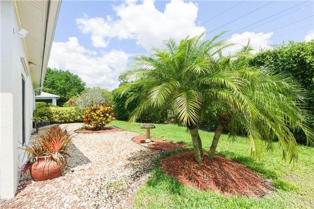 415 Crossfield CIR 81, Naples, FL 34104