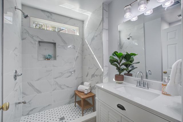 118 Mockernut Drive, Ladson, SC 29456