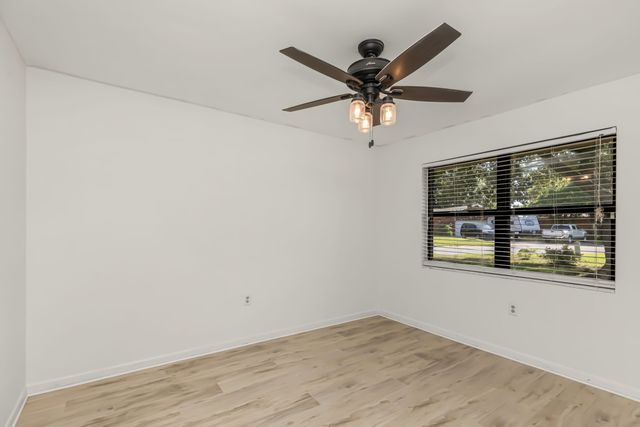 2008 Plumosa Palm Drive, Niceville, FL 32578