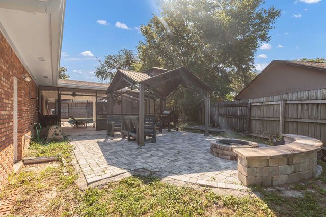 2008 Plumosa Palm Drive, Niceville, FL 32578