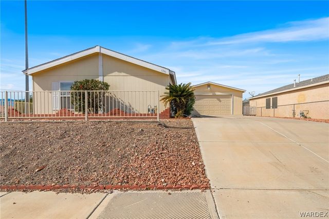 1745 Lynn Drive, Bullhead City, AZ 86442
