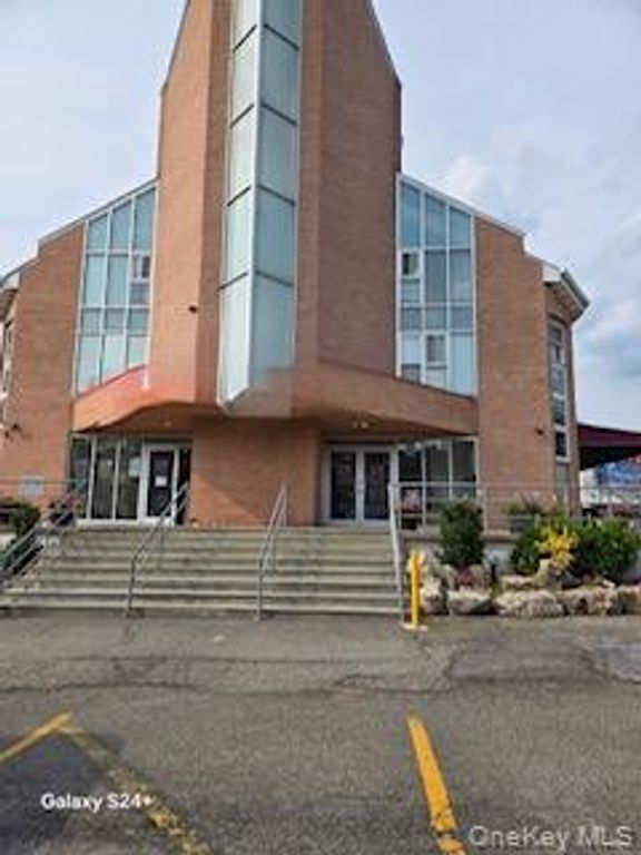 4215 166 Street, Flushing, NY 11358 — exterior