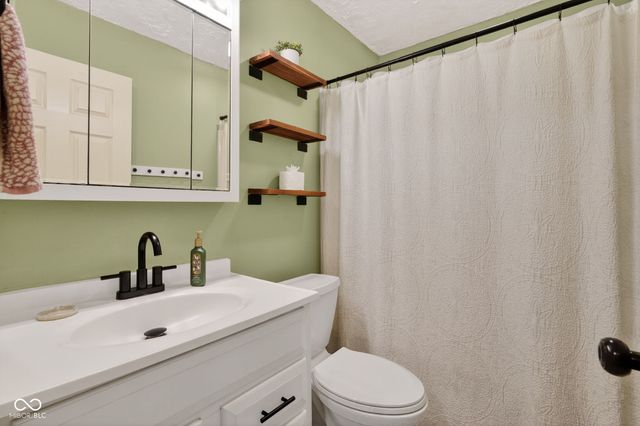 5118 Rosslyn Avenue, Indianapolis, IN 46205