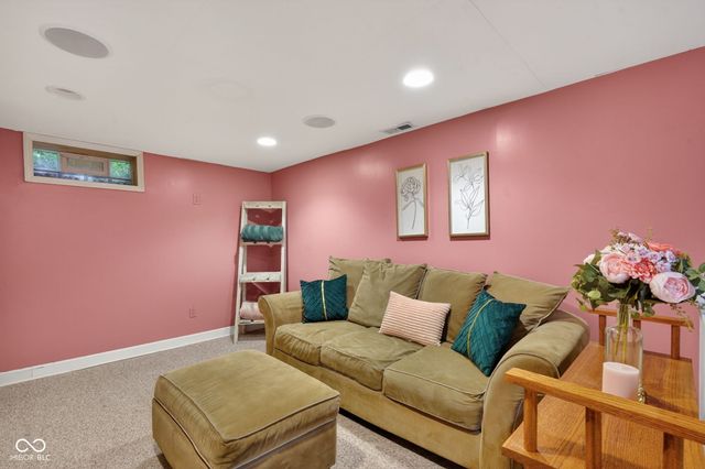 5118 Rosslyn Avenue, Indianapolis, IN 46205