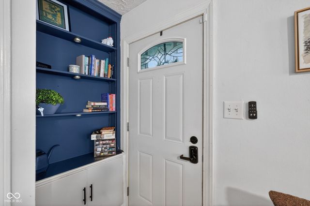 5118 Rosslyn Avenue, Indianapolis, IN 46205