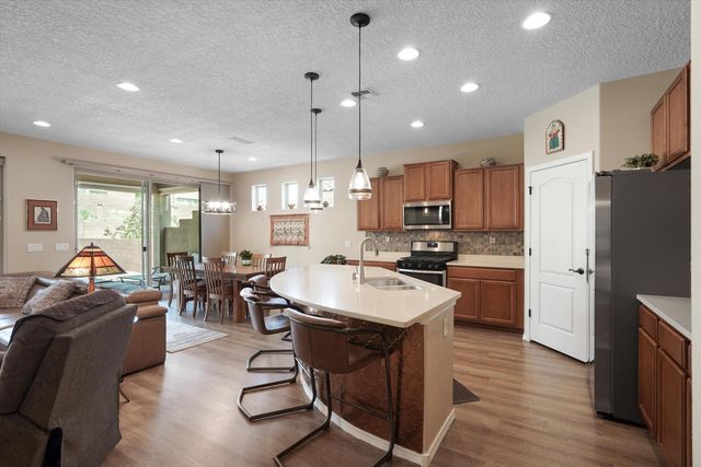 1805 Pebble Creek Trail NW, Albuquerque, NM 87120