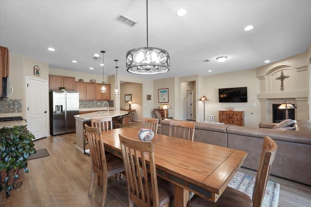 1805 Pebble Creek Trail NW, Albuquerque, NM 87120