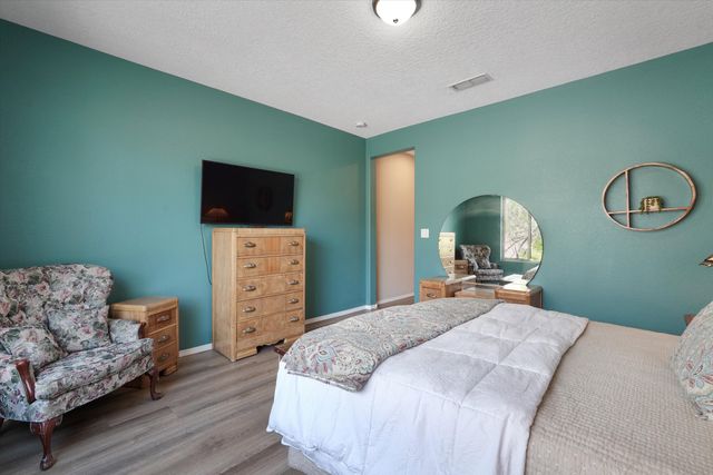 1805 Pebble Creek Trail NW, Albuquerque, NM 87120