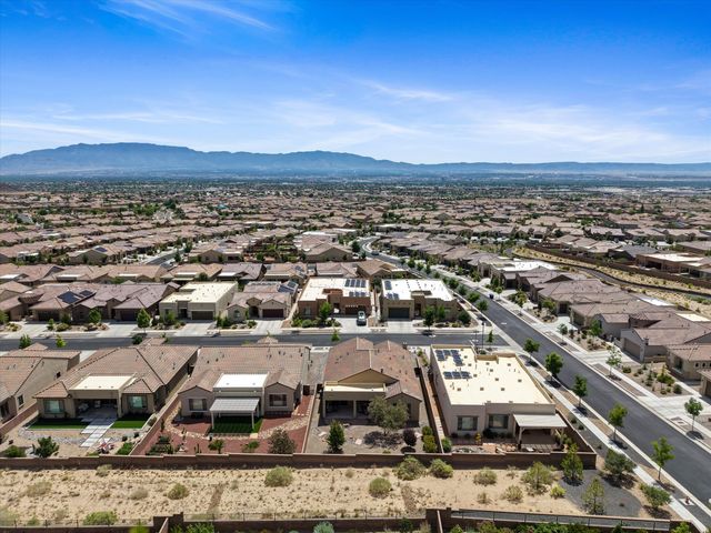 1805 Pebble Creek Trail NW, Albuquerque, NM 87120