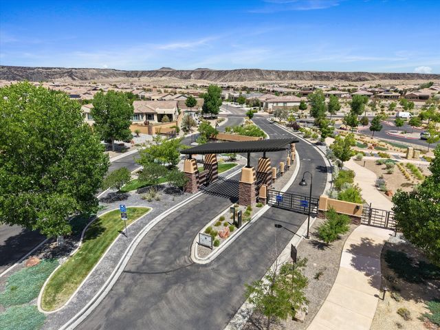 1805 Pebble Creek Trail NW, Albuquerque, NM 87120