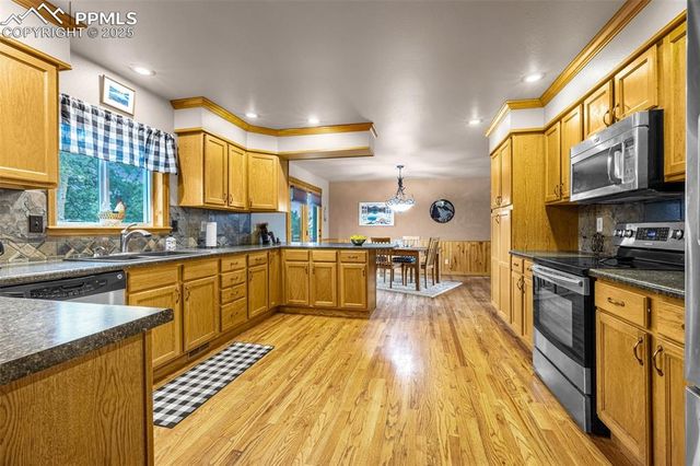 143 Ring Road, Guffey, CO 80820