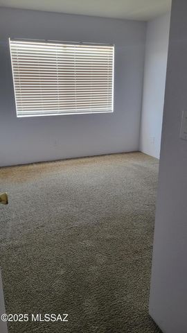 1967 N Camino Serna Unit D, Tucson, AZ 85715
