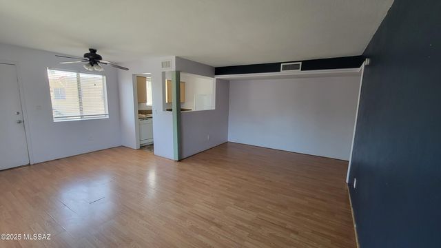 1967 N Camino Serna Unit D, Tucson, AZ 85715