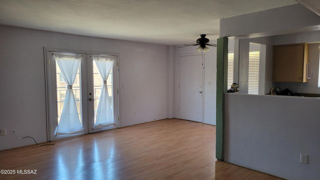 1967 N Camino Serna Unit D, Tucson, AZ 85715