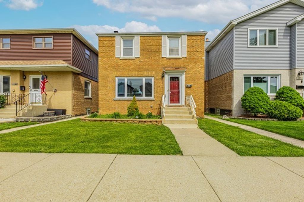 5227 S Neenah Avenue, Chicago, IL 60638 — photo 2