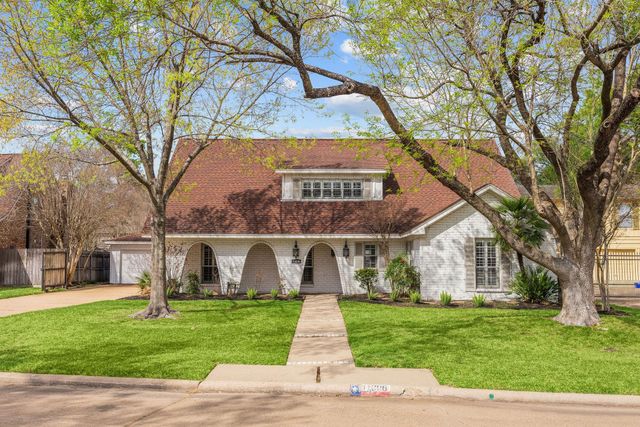 11006 Wickersham Lane, Houston, TX 77042