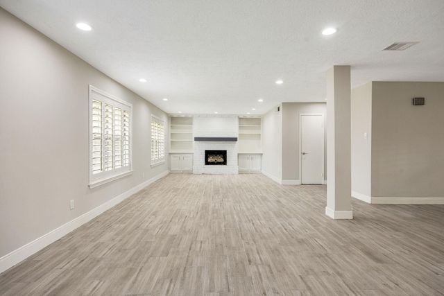 11006 Wickersham Lane, Houston, TX 77042