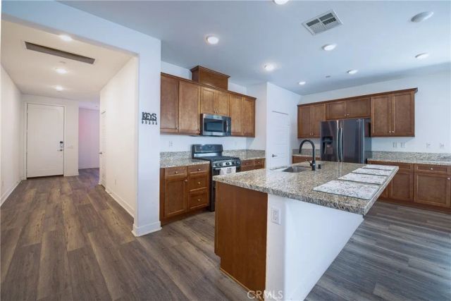 1530 Village Green Way, Beaumont, CA 92223