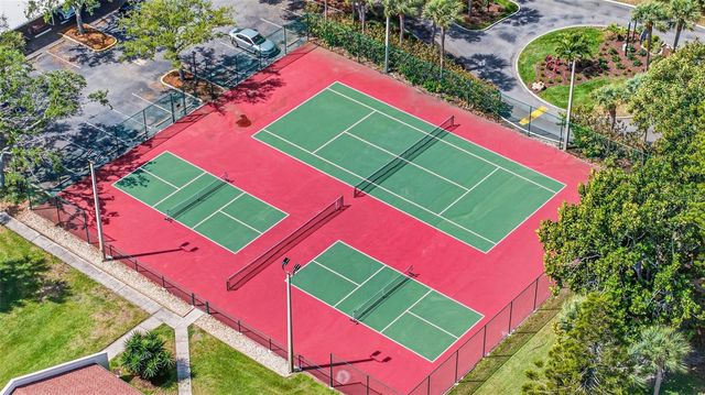 7520 SUNSHINE SKYWAY LANE S T22, St Petersburg, FL 33711